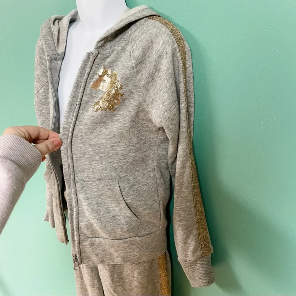 Childrens Place Gray & Gold Unicorn Sparkle Sweatshirt & Jogger Set Girls S 5/6
